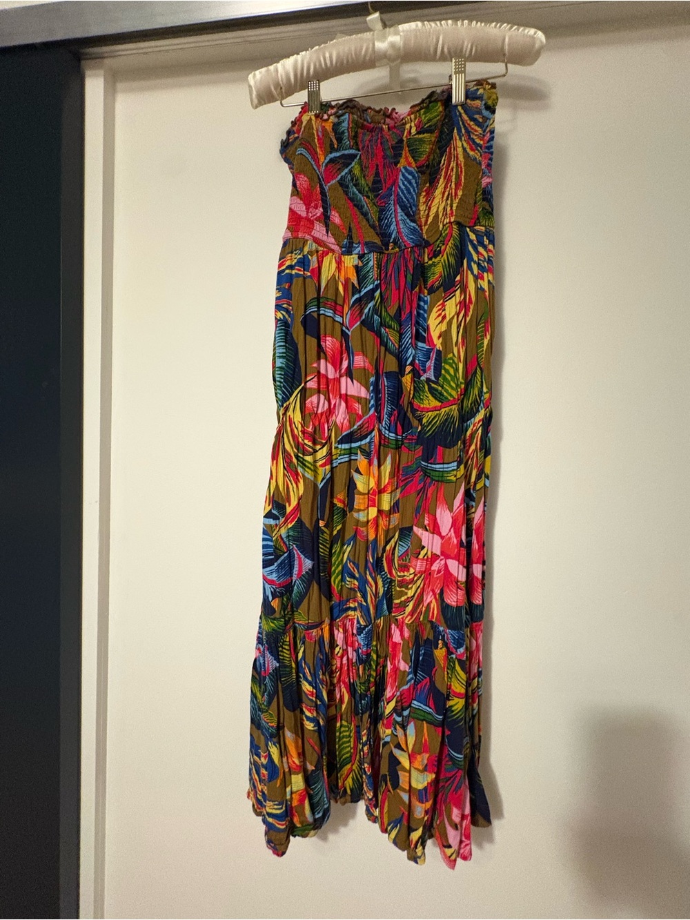 aerie Multicolor Smocked Strapless Dress with Tropical Print - Picture 4 of 4